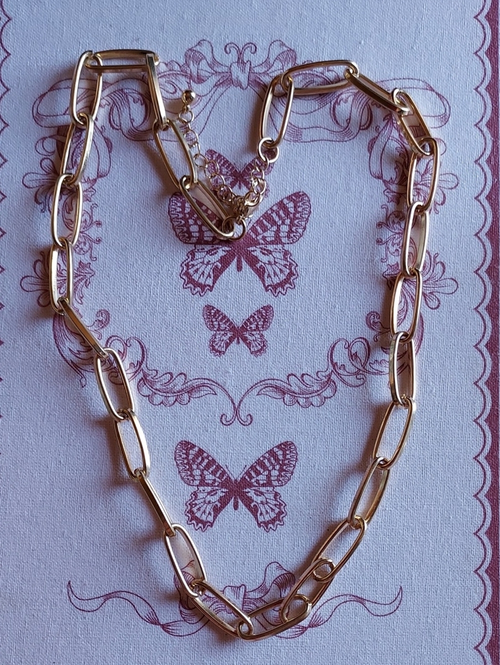 Gold Chain Link Necklace - Elegant Women's Jewelry